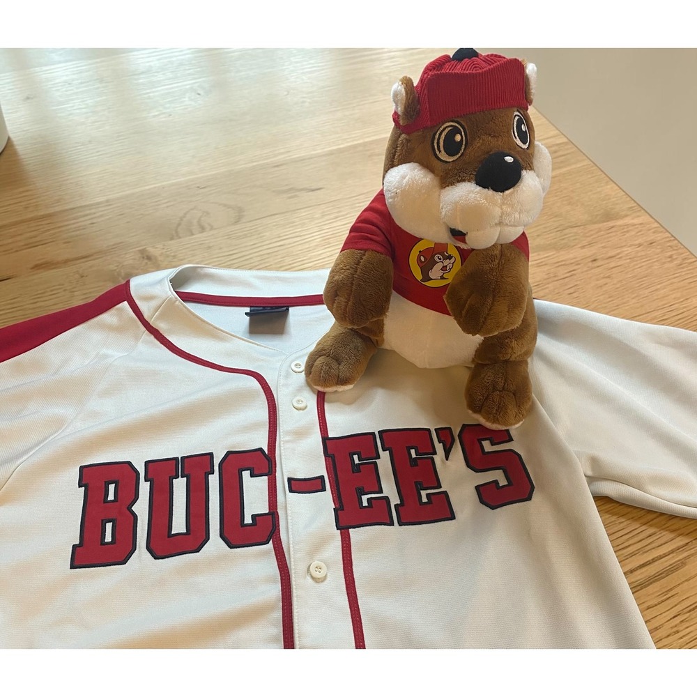 Buc-ee's Baseball Jersey Men's Medium & Beaver Plush Collectible Bundle